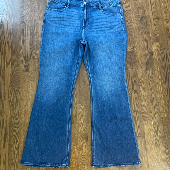 Old Navy High-Waisted Wow Wide-Leg Jeans for Women - Picture 3 of 5